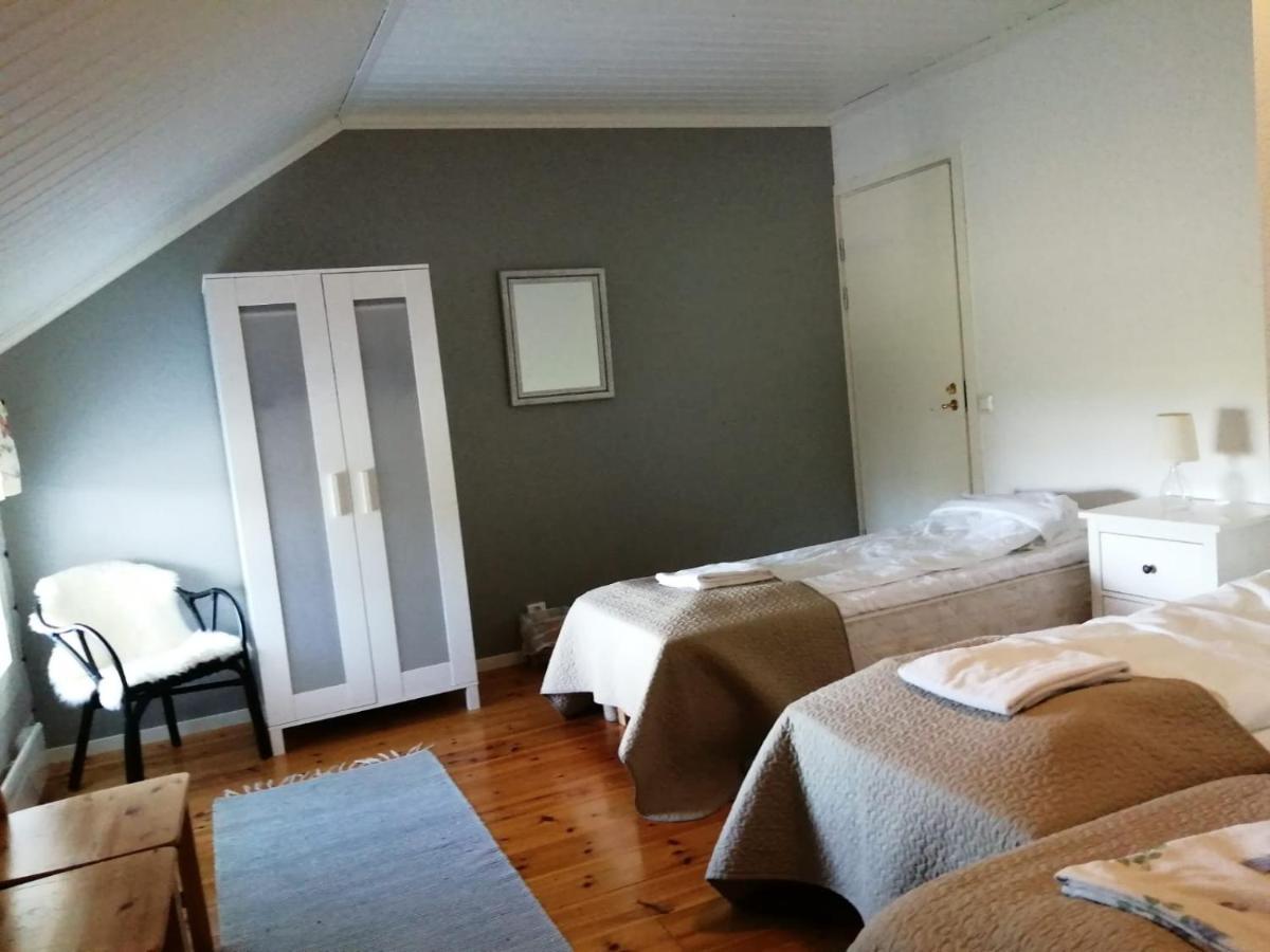 Hannuksen Piilopirtti Tornava Zimmer foto